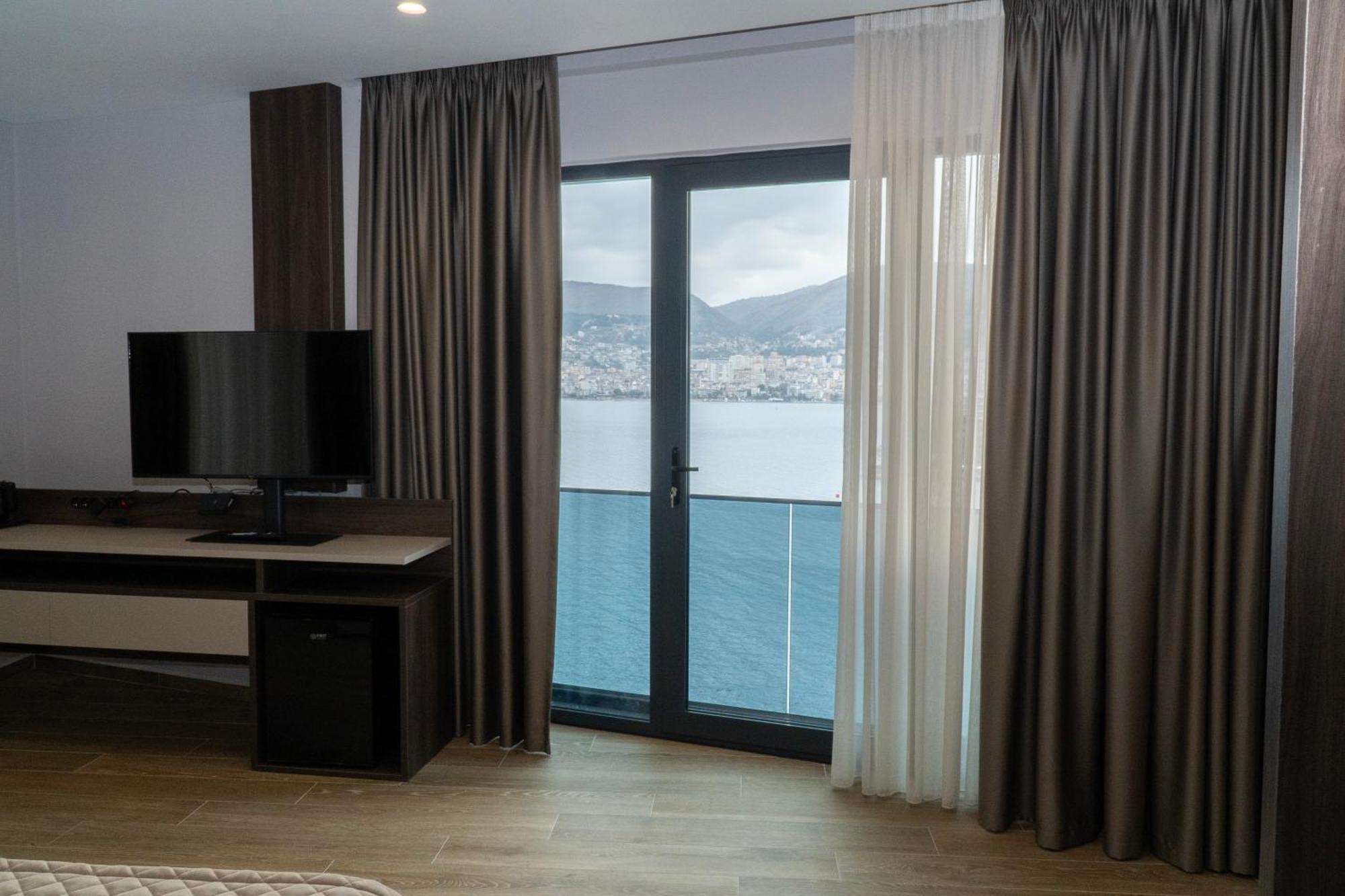 Joelle Premium Hotel Saranda Extérieur photo